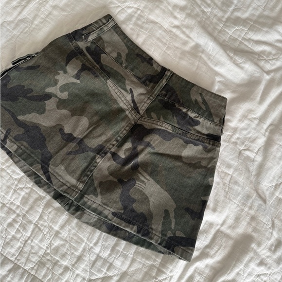 NWT SHEIN PETITE Summer Fashion Camouflage Slim Fit Multicolor / 2(Petite XS - Picture 3 of 16